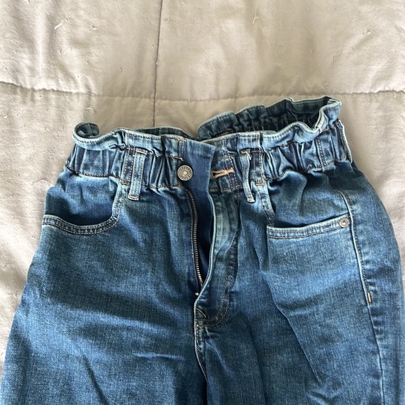 Express Jeans - Picture 2 of 3